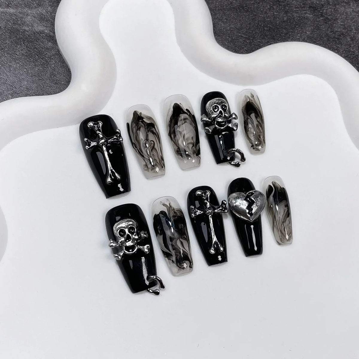 Black Handmade Press On Nails-13
