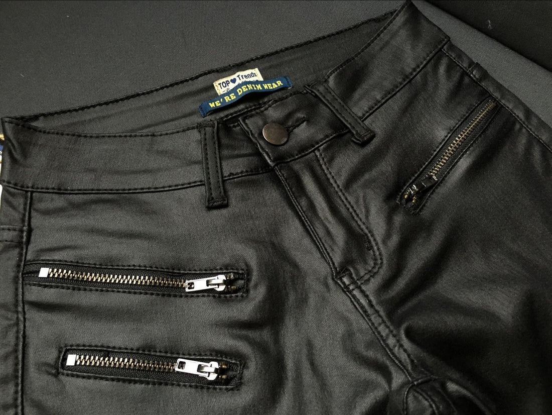 Damen PU-Lederhose Kunstlederoptik Vorderansicht